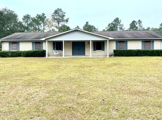 5905 Wildwood Rd, Moss Point, MS 39562