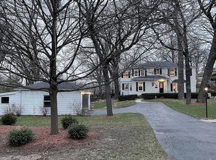 421 Valley Rd, Itasca, IL 60143