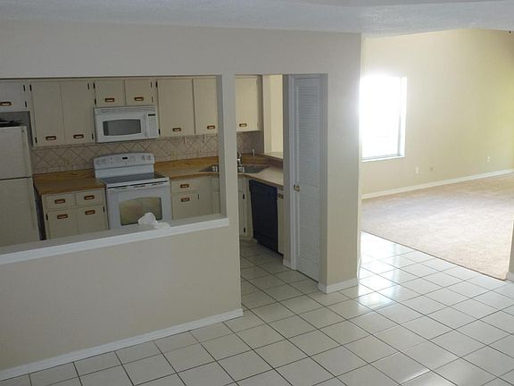 5th image of 4568 Wandering Oaks Ct