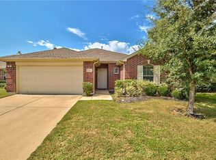 812 Hummingbird Dr, Little Elm, TX 75068