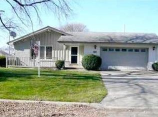 2214 Hubbard St, Janesville, WI 53546