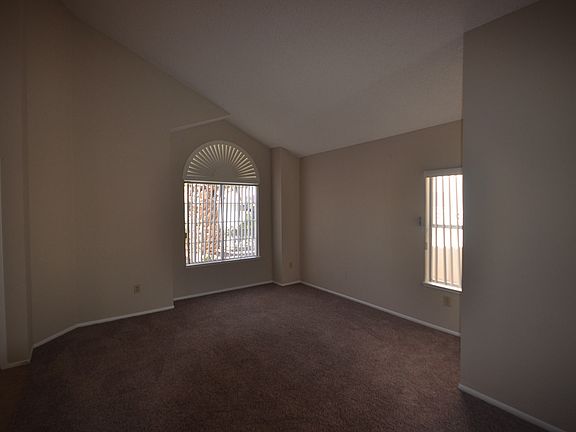3rd image of 2708 Huber Heights Dr