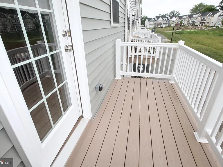 2445 Spring Water Cir — Photo 22