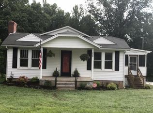 1522 E Main St, Mebane, NC 27302