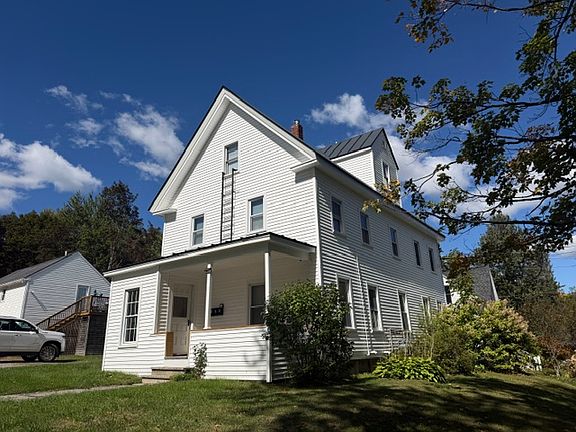 3rd image of 1 Allen Ln #1