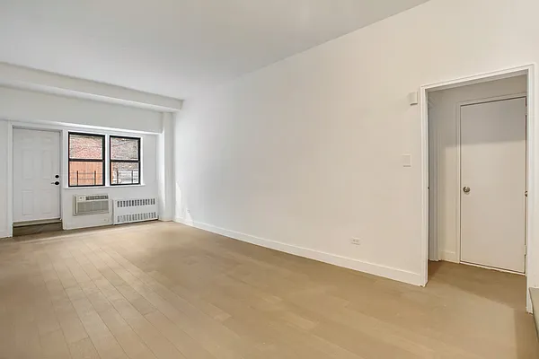 Rented by Algin Management | media 10