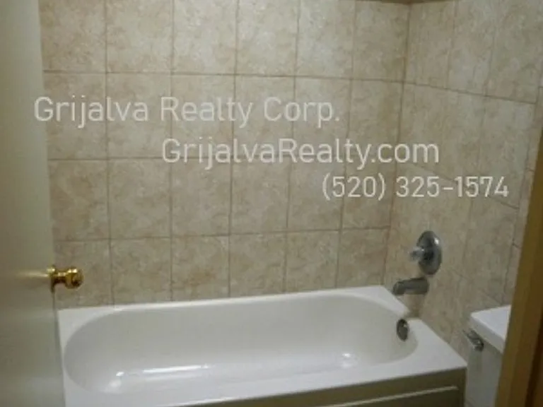 3529 E Monte Vista Dr #G-J — Photo 8