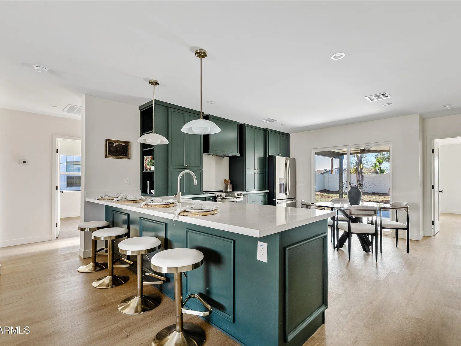 2941 E Cheery Lynn Rd Phoenix AZ by Echo Real Estate