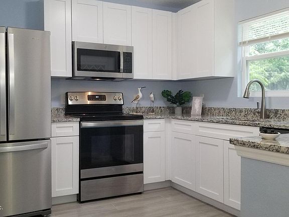 5th image of 1214 BRINKLEY Court