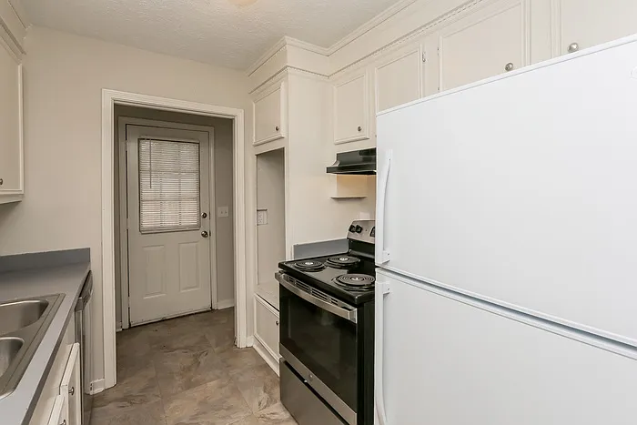 5 Burgess Cv — Photo 4