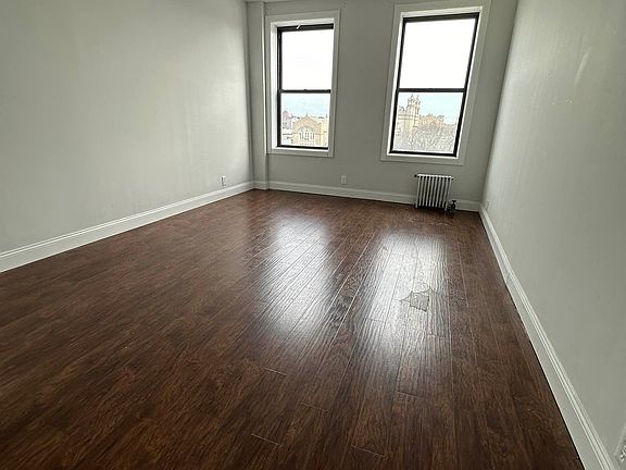 3rd image of 166 E 35th St #3Q