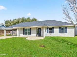 809 Dartez Dr, New Iberia, LA 70563