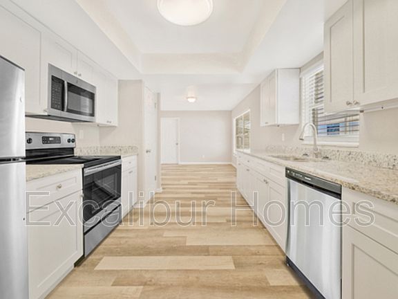 4th image of 4425 Gasparilla Ave
