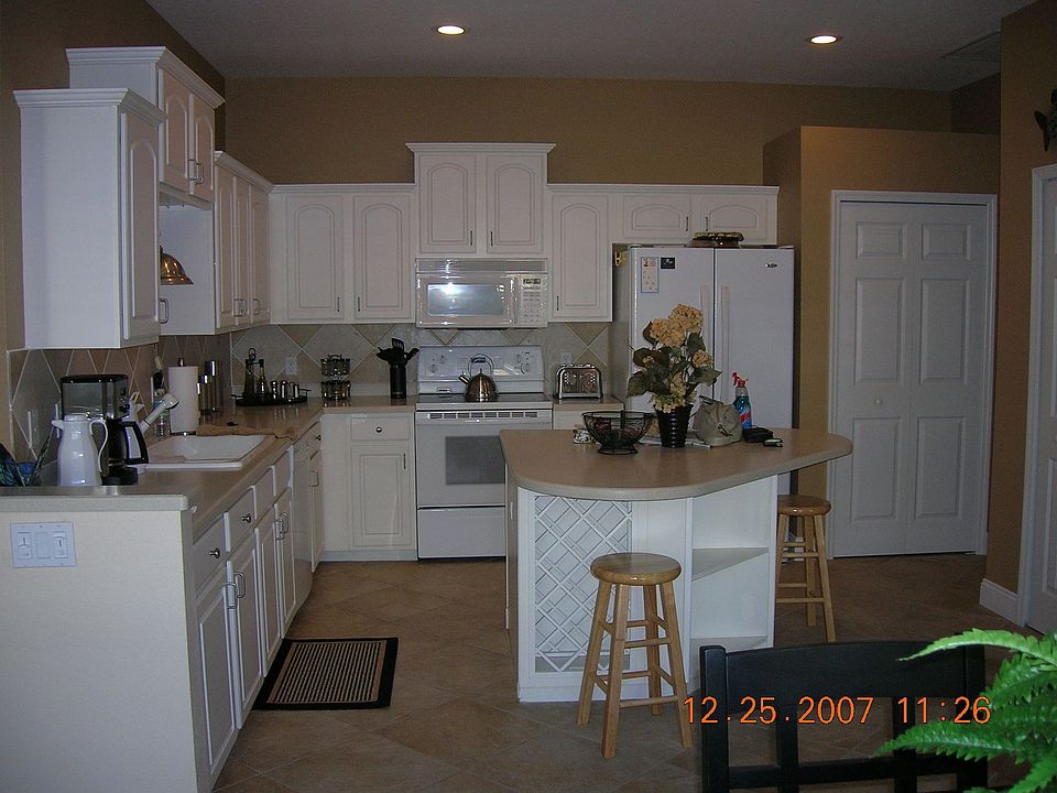 2nd image of 6923 Mystic Ln