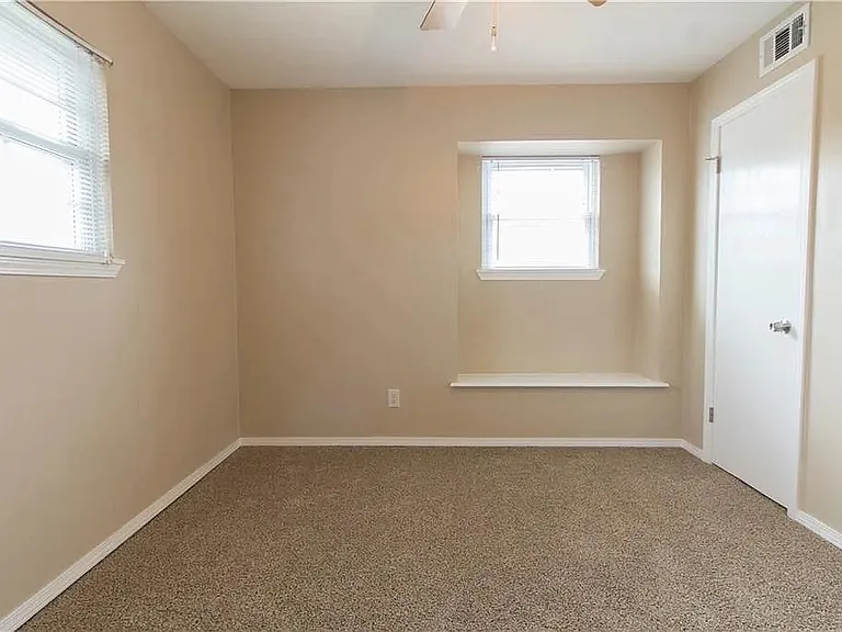 510 Crosby Blvd — Photo 13