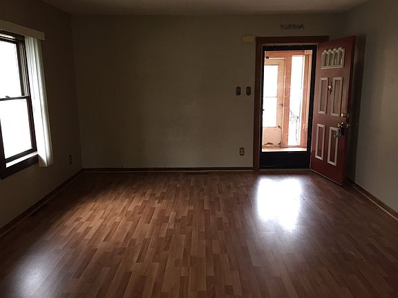 5th image of 4115 Florence Ave