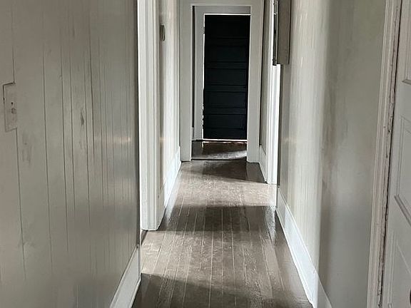 2nd image of 209B E Capitola Ave