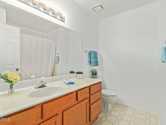 3rd image of 3053 E Hermosa Vista Dr