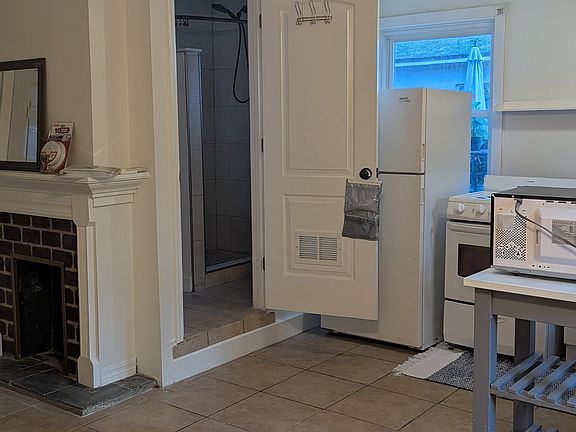 2nd image of 1804 1/2 Janice Ave #1/2