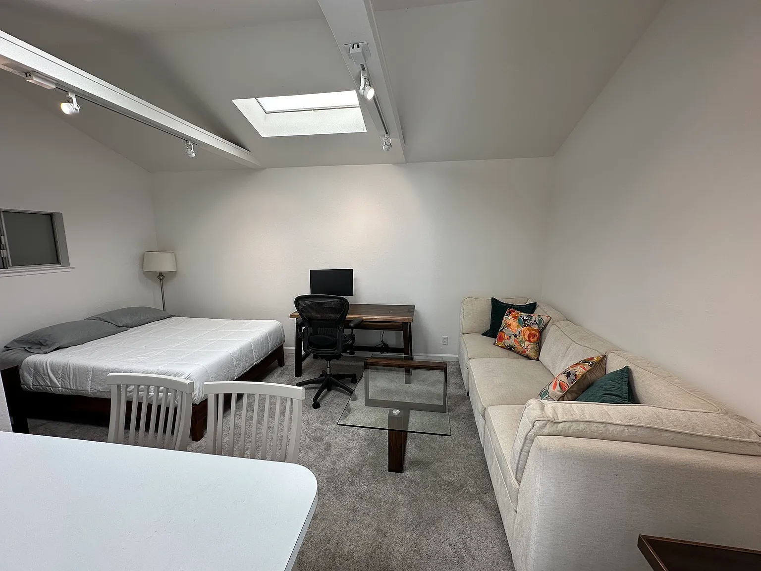 Studio, 350 sqft, $3,200 — Photo 4