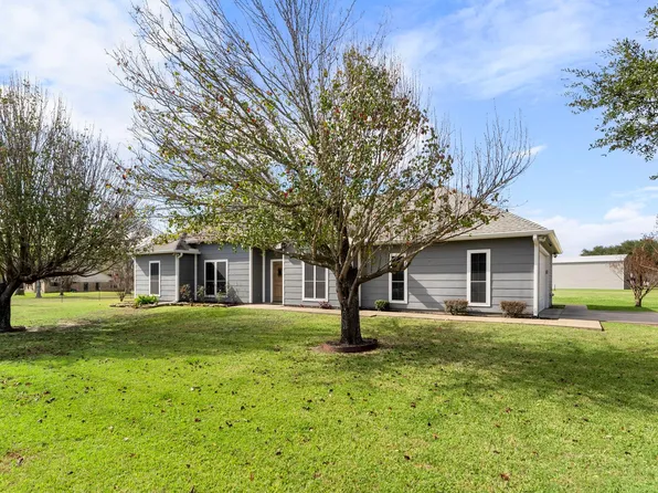 13942 Longstreet Rd, Willis, TX 77318