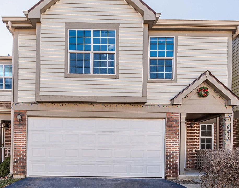 1st image of 685 E Whispering Oaks Ct