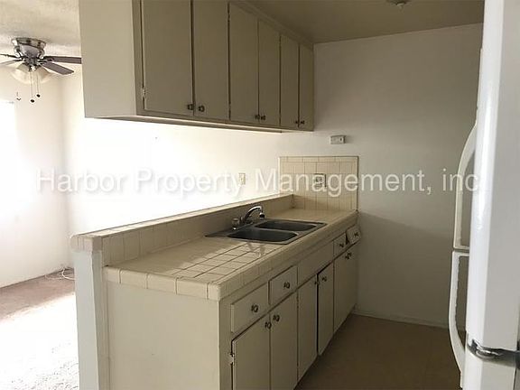 4th image of 565 Harker St APT 2