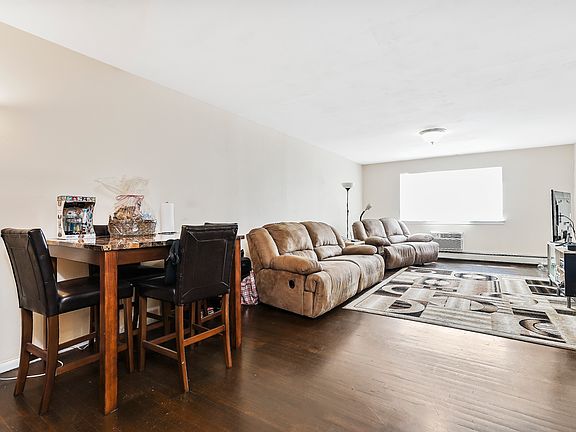 2nd image of 437 Palisade Ave APT D1