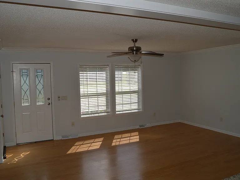 118 Grain Dr — Photo 4