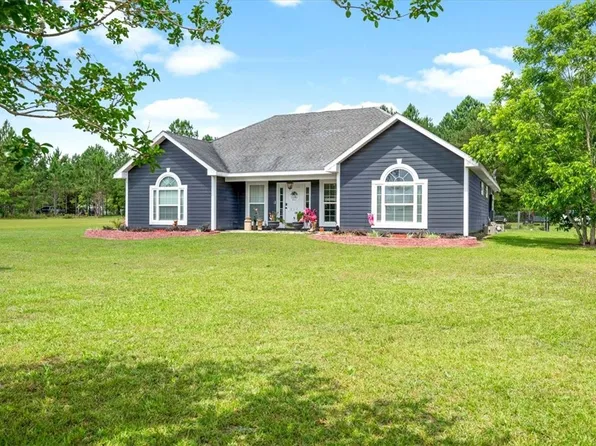 821 Nesbit Rd, Odum, GA 31555