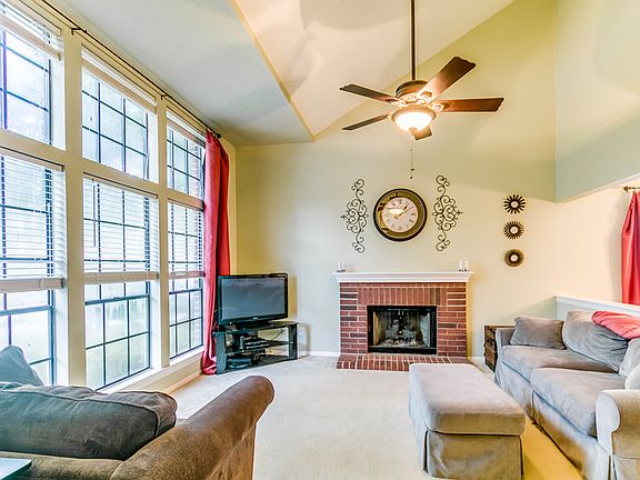 3rd image of 14718 Cobre Valley Dr