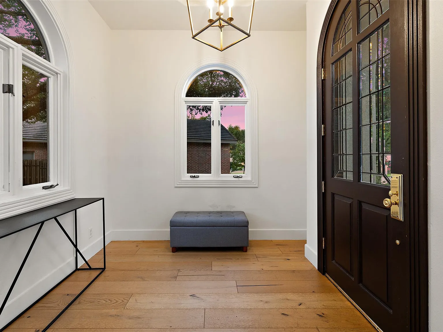 4 bed, 2.5 bath, 3585 sqft, $7,000 — Photo 3