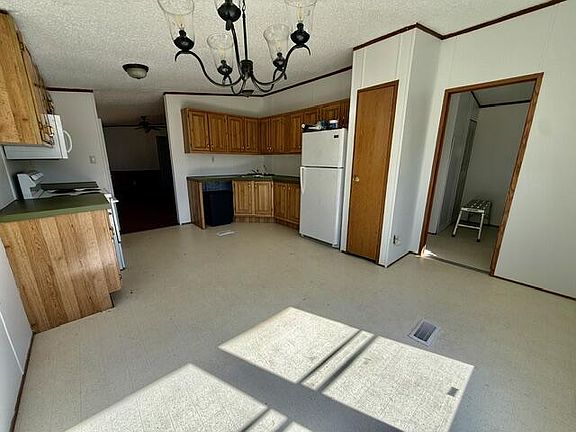 3rd image of 230 Scott Evans Rd