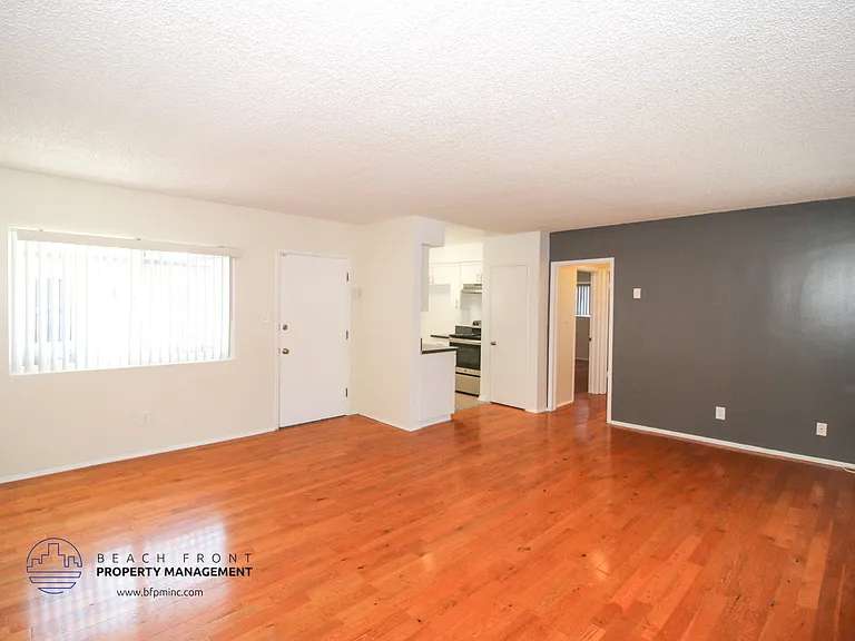 24431-24433 Hawthorne Boulevard — Photo 9
