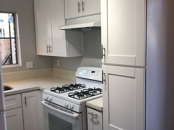 3rd image of 4054 Highland Ave APT 1
