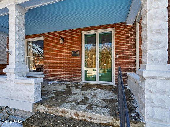 4th image of 618 W Ormsby Ave