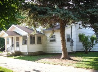 216 W Washington St, Culver, IN 46511