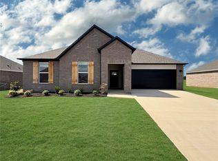 480 W Canada Dr, Farmington, AR 72730