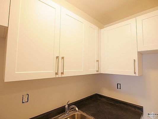 5th image of 434 E 84th St APT 5C