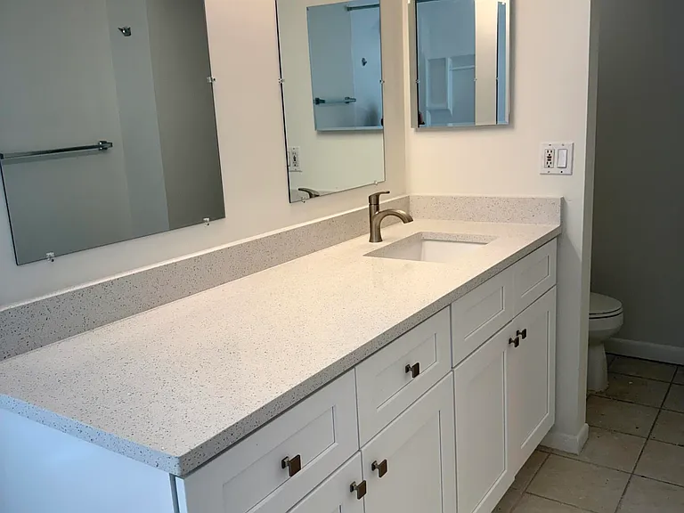 629 Executive Center Dr #J103 — Photo 5