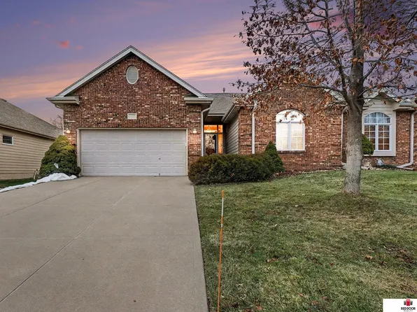 2208 S 179th St, Omaha, NE 68130