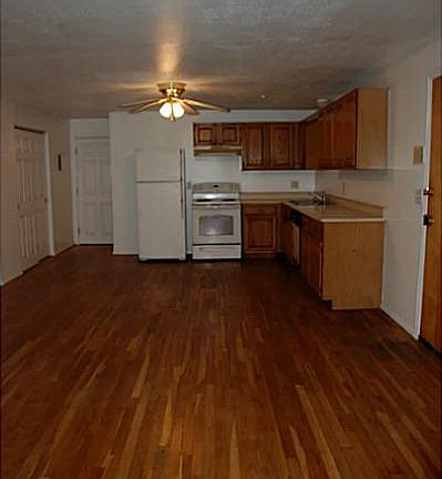 5th image of 380 Sunset Ave APT 11