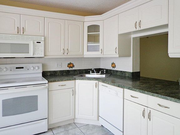 2nd image of 3701 Savoy Ln APT C