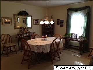 4th image of 138 S Everest Drive S