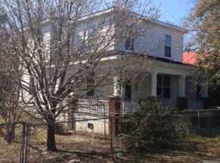 407 N Howe St, Southport, NC 28461