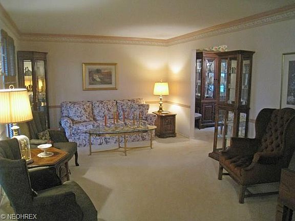3rd image of 5920 Woodbury Hills Dr