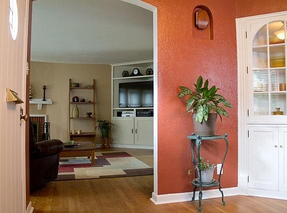 3rd image of 13 W Worley Ave