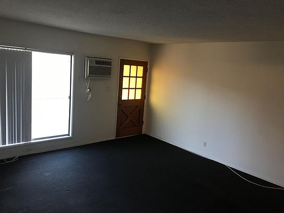3rd image of 1708 W Alameda Ave APT C