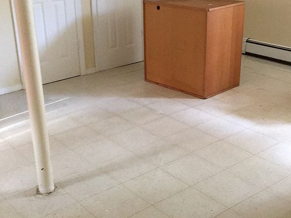 4th image of 173 Nassau Blvd