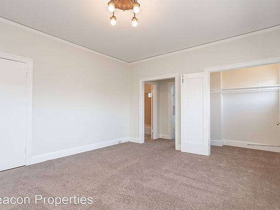 5th image of 431 40th St #1